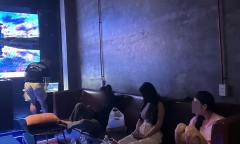 Bắt quả tang nhóm
