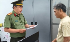Khởi tố, bắt tạm giam Nguyễn Thanh Sang - đối tượng tổ chức cho người khác xuất cảnh trái phép