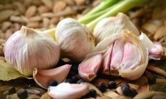 Dừng ăn tỏi nếu bạn thuộc nhóm người này!