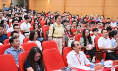 Giảng viên ĐHY Hà Nội: Bác sĩ nội trú không chỉ là “tinh hoa ngành Y” như MXH tung hô