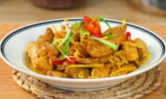 Cách làm món gà xào sả ớt thơm ngon đậm đà