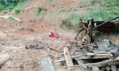 Sạt lở vùi lấp nhà dân ở Hà Giang, bé trai 13 tuổi tử vong thương tâm
