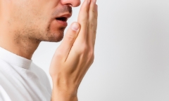 Dấu hiệu ở miệng cảnh báo gan nhiễm mỡ?