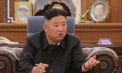 Hình ảnh mới của ông Kim Jong-un gây xôn xao, gầy hẳn đi sau thời gian 