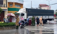 Tin tức tai nạn giao thông mới nhất ngày 24/5: Va chạm với ô tô, 1 người tử vong