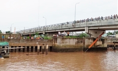 Bạc Liêu: Bé trai 9 tuổi ngã xuống kênh, đuối nước thương tâm khi đi xem bạn tắm