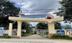 Hỗ trợ giáo viên 1 triệu đồng nhưng trường đề nghị nộp lại 800 nghìn để ban giám hiệu chi tiêu việc khác