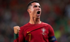 Cristiano Ronaldo tiếp tục lập kỷ lục “vô tiền khoáng hậu”