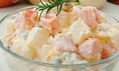 Cách làm salad Nga thơm ngon đúng chuẩn ngoài hàng