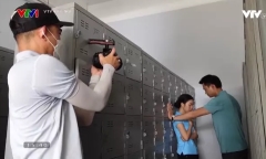 Phía sau cảnh đánh ghen trong phim “Làng trong phố”