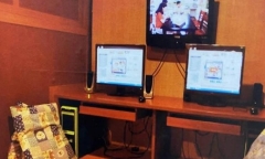 Đẻ con trong quán cà phê Internet, mẹ trẻ làm điều đáng sợ ngay sau đó