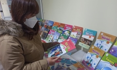 Tin thời sự mới nóng nhất 26/5: Hà Nội phê duyệt danh mục SGK lớp 7, lớp 10