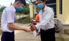 Sóc Trăng: Không thu học phí có thời hạn đối với học sinh nhiều cấp học