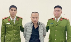 Bắt đối tượng cầm dao khống chế nữ sinh viên, cướp tài sản ngay trong trường đại học