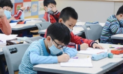 Bất ngờ lý do khiến nhiều phụ huynh ở Hà Nội mong con đến trường sớm