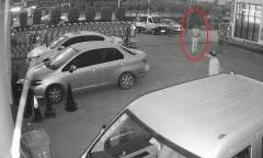 Người đàn ông tay không đỡ đứa trẻ rơi từ tầng 4, cái kết khiến nhiều người cảm thán