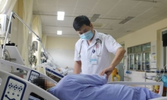 Sốt, ho kéo dài: Bác sĩ cảnh cáo nhiều bệnh lý nguy hiểm