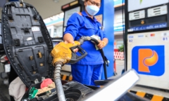 Giá xăng trong nước dự báo có thể giảm lần thứ 2 liên tiếp vào chiều nay (18/7)