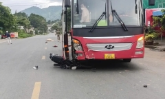 Hiện trường thương tâm vụ tài xế lái ô tô khách lấn đường vượt ẩu, tông 1 học sinh tử vong ở Lâm Đồng