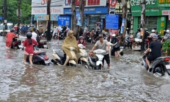 Mưa lớn ở miền Bắc, đề phòng lũ quét, sạt lở