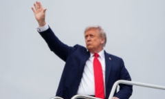 Tổng thống Trump ra tuyên bố 