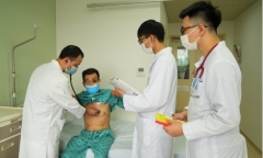 Sốc điện 20 lần cứu người đàn ông 70 tuổi bị rối loạn nhịp tim