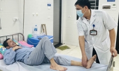 Mắc căn bệnh này, người đàn ông 62 tuổi chỉ đi vài bước đã thấy đau