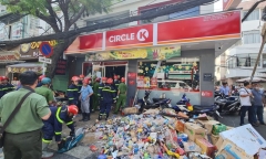 Vụ sập cửa hàng Circle K khiến nữ sinh lớp 9 tử vong: Nguyên nhân ban đầu 