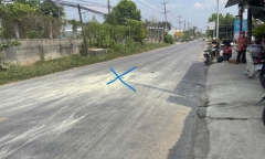 Điều tra nguyên nhân người đàn ông 69 tuổi đem can xăng ra đường tự thiêu 
