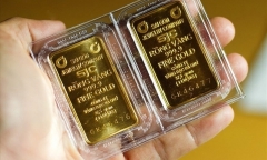 Ngân hàng Nhà nước đấu thầu vàng miếng: Người lo lỗ, người ngóng trông