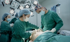 BS CKI Nguyễn Hạ chia sẻ về phương pháp hút mỡ tạo cơ hiệu quả và an toàn cho cả nam và nữ