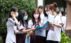Nhiều trường đại học 