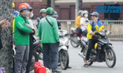 Đề xuất xe ôm phải có thẻ hành nghề: Thêm thủ tục, liệu có cần thiết?