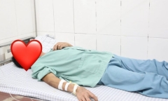 Người đàn ông mắc viêm màng não sau 10 ngày ăn lòng lợn