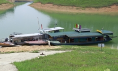 Nữ du khách tử vong khi chơi mô tô nước trên hồ Thác Bà