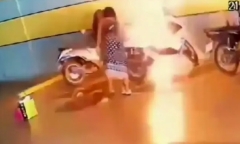Cô gái đốt xe trả thù người yêu cũ, cái kết bất ngờ khiến ai cũng sốc