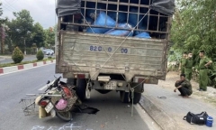 Tin tức tai nạn giao thông mới nhất ngày 30/4: Tự ngã ra đường, 1 người tử vong