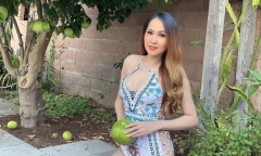 Minh Thư khoe đường cong nuột nà với đồ bơi ở tuổi U50