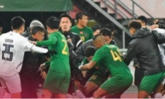Cầu thủ Thái Lan và Trung Quốc lao vào đánh nhau tại AFC Champions League
