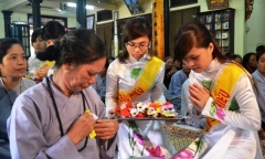Tháng cô hồn: 