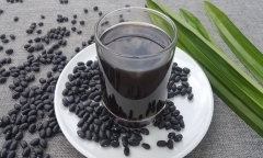 Nước đậu đen vừa mát vừa bổ  nhưng 5 nhóm người này không nên uống kẻo hại thân