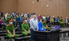 Tiến sĩ “dạy học làm giàu” lĩnh án chung thân