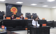 Tử hình bố dượng đóng đinh vào đầu cháu bé 3 tuổi ở Thạch Thất