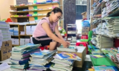 Cô giáo dùng tiền lương, cưu mang nhiều học trò nghèo