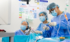 Khàn tiếng kéo dài, người đàn ông được phát hiện mắc ung thư thanh quản