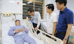 Vụ lật tàu ở Hạ Long: Diễn biến sức khỏe các nạn nhân đang điều trị ở Bệnh viện đa khoa tỉnh Quảng Ninh 