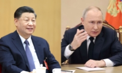 Tổng thống Nga Vladimir Putin gặp Chủ tịch Trung Quốc Tập Cận Bình ở Kazakhstan