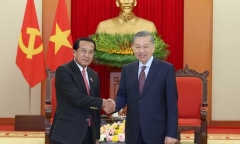 Luôn dành ưu tiên cao nhất cho việc củng cố, phát triển quan hệ Việt Nam - Lào