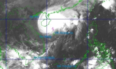 Bão Thần Gió suy yếu thành áp thấp nhiệt đới, miền Trung mưa rất to