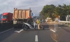 Xác minh vụ người đàn ông lái xe máy tông CSGT, 